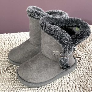 Winter boots dress shoes silver with bow